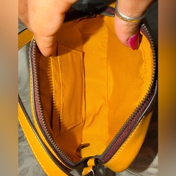 Coach JAMIE WRISTLET IN SIGNATURE CANVAS WITH VARSITY MOTIF New - Picture 10 of 15